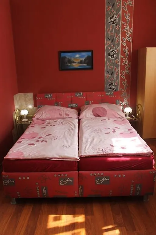 Pension Julie Πράγα 3*,  Τσεχία